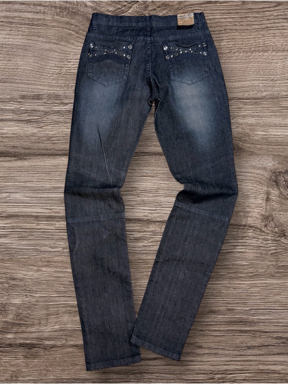 Women's Dark Wash Skinny Jeans with Studded Back Pockets